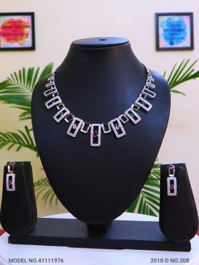 Ideal Necklace Set for Wedding Jewelry Occasions