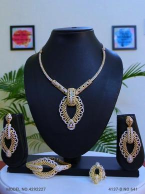 Western Necklace set