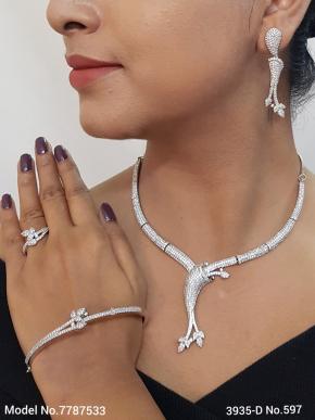 Wholesale Traditional Necklace Set