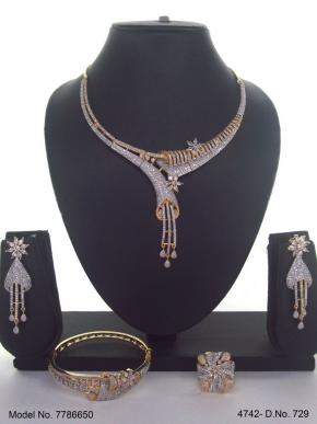 The best Gift for a Woman ! Jewelry